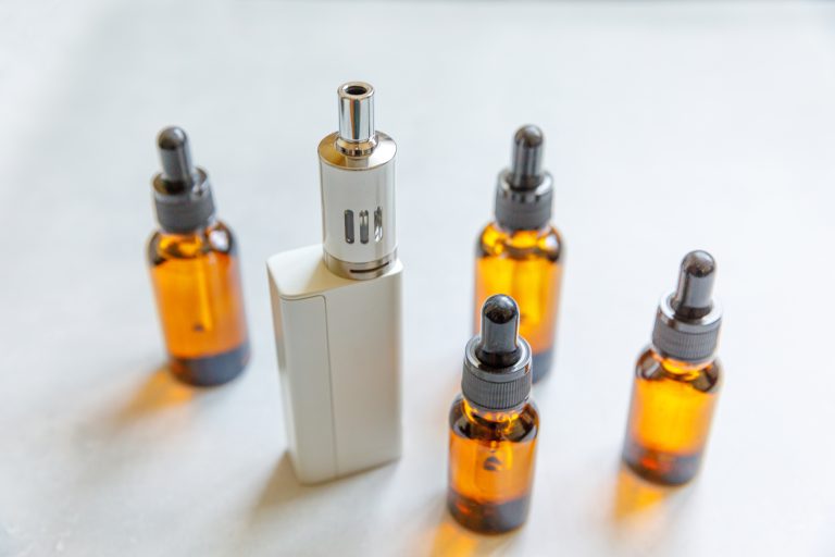 Як змішувати рідини для вейпа